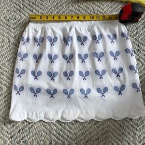 Cute tennis skurt with racket logos